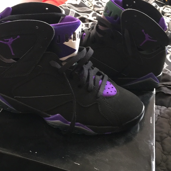 Jordan Retro 7s ‘Ray Allen’ Bucks PE. - Picture 2 of 3